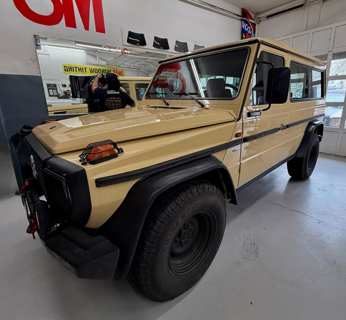Mercedes G-Wagon classic tint