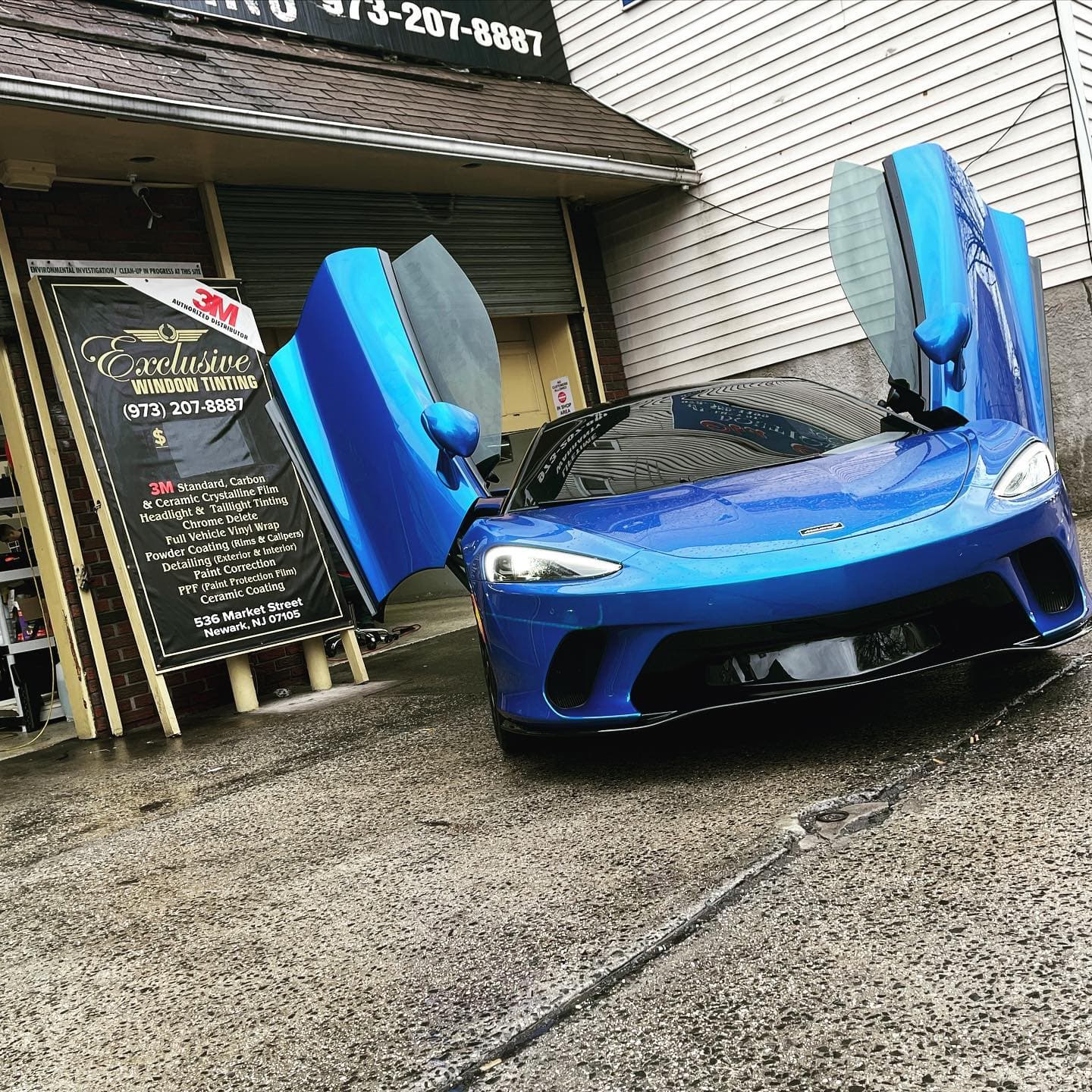 McLaren GT windshield protection